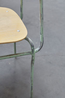 Chaise d'école pays de l'est chaise d'école vintage mobilier vintage mobilier scandinave tapiovaara chaise baumann chaise années 50 fauteuil scandinave commode pieds compas secrétaire vintage