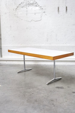 Table formica vintage mobilier pieds compas mobilier scandinave décoration moderniste