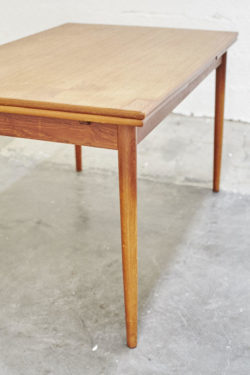 Table scandinave mobilier vintage pieds compas décoration design furniture