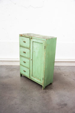 buffet vert patiné bois mobilier vintage pieds compas commode meubles boutique