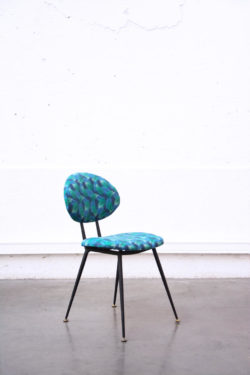 chaise vintage pieds compas brocante enfilade scandinave table bistro chaise d'école