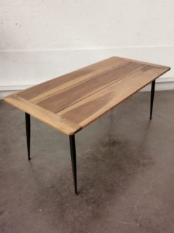 fauteuil rotin, enfilade, table de ferme, vintage, commode vintage, mobilier vintage, chevets vintage, pieds compas, lampadaire vintage, table basse vintage, table de campagne, établi, miroir ancien, miroir rétroviseur