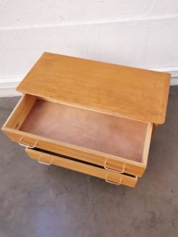enfilade, buffet vintage, commode vintage, table de ferme, porte manteau vintage, lampadaire vintage, tapiovaara, table basse scandinave, tables scandinave, rotin, fauteuil en rotin, banquette en rotin, chaise bistrot, commode pieds compas, armoire parisienne, miroirs anciens miroir rétroviseur, miroir louis philippe, vaisselle ancienne