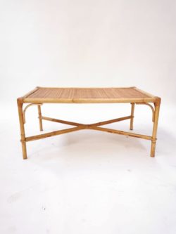 table basse 70, commode pieds compas, enfilade, établi, table de ferme, lampadaire vintage, vintage, table basse vintage, table tripo, fauteuil scandinave, canapé vintage, rotin, fauteuil en rotin, table en rotin, fauteuil en rotin, tabouret en rotin porte plante, tabouret de bar, chaise bistrot, chaise vintage