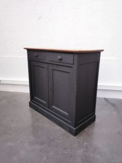 buffet campagne chic deco shabby rustique chaises chaise bois bistrot ecole école industrielle indus deco loft meuble vintage tv bas acajou oalissandre retro design vintage lyon chevet enfilade baumann teck danemark brocante lyon boutique ameublement mobilier decoration vintage