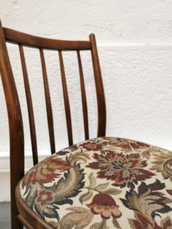 mobilier vintage tchèque, meuble mojmir pozar, table de ferme, commode vintage, fauteuil vintage, enfilade, rotin vintage
