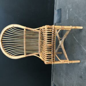 chaise en rotin vintage