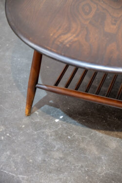 table d'appoint vintage, meuble de rangement vintage, meuble TV vintage, fauteuil boomerang, meuble de métier