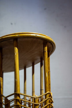 bar en rotin, rotin vintage, enfilade, table basse vintage, table de campagne, chaise bistrot, fauteuil thonet, fauteuil boomerang, chevet vintage