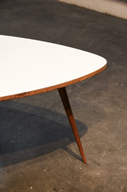 halabala, armoire artdéco, fauteuil boomerang, commode jiroutek, coiffeuse artdéco, bibliothèque vintage, chevet mezulanik, bibliothèque mezulanik, table en teck, table basse scandinave, table astro, gigognes GPLAN