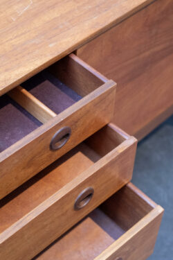 console vintage, bibliothèque, fauteuil vintage, table à rallonges vintage, enfilade vintage, table basse scandinave, table basse gigognes