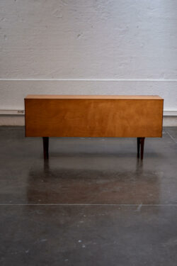 console vintage, bibliothèque, fauteuil vintage, table à rallonges vintage, enfilade vintage, table basse scandinave, table basse gigognes
