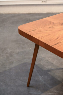 table halabala, rotin vintage, enfilade vintage, chaise vintage, fauteuil boomerang, lampe vintage, canapé vintage, Ercol, table en teck, table Astro