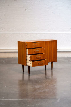 console vintage, bibliothèque, fauteuil vintage, table à rallonges vintage, enfilade vintage, table basse scandinave, table basse gigognes