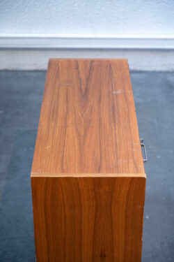console vintage, bibliothèque, fauteuil vintage, table à rallonges vintage, enfilade vintage, table basse scandinave, table basse gigognes