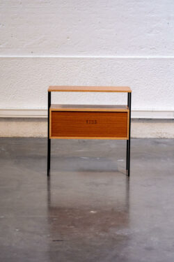 console vintage, bibliothèque, fauteuil vintage, table à rallonges vintage, enfilade vintage, table basse scandinave, table basse gigognes