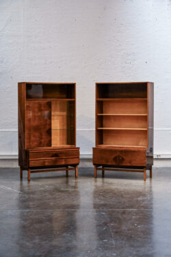 halabala, armoire artdéco, fauteuil boomerang, commode jiroutek, coiffeuse artdéco, bibliothèque vintage, chevet mezulanik, bibliothèque mezulanik, table en teck, table basse scandinave, table astro, gigognes GPLAN