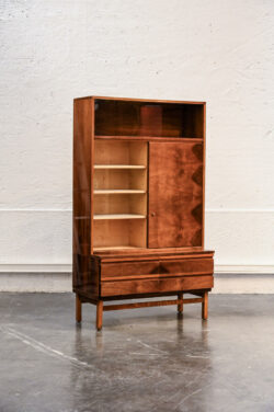 halabala, armoire artdéco, fauteuil boomerang, commode jiroutek, coiffeuse artdéco, bibliothèque vintage, chevet mezulanik, bibliothèque mezulanik, table en teck, table basse scandinave, table astro, gigognes GPLAN