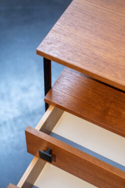 console vintage, bibliothèque, fauteuil vintage, table à rallonges vintage, enfilade vintage, table basse scandinave, table basse gigognes