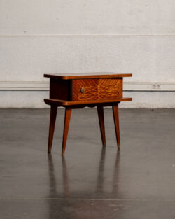 table de ferme, fauteuil boomerang, coiffeuse vintage, chaise d'école, chaise bistrot, meuble de campagne, rotin vintage, miroir ancien, fauteuil boomerang