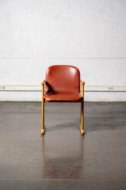able de chevet, desserte vintage, rotin vintage, enfilade vintage, vaisselle ancienne, vaisselle vintage, table à manger vintage, table de ferme, fauteuil vintage