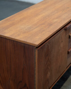 enfilade, commode vintage, table astro, tables gigognes, table en teck, rotin vintage