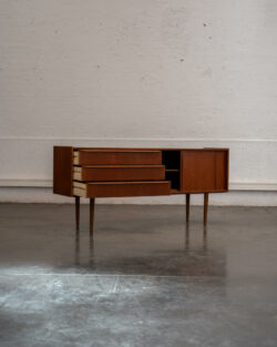 table astro, tables gigognes, table en teck, rotin vintage, table Gplan, table fishtail
