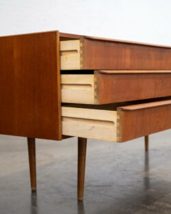 table astro, tables gigognes, table en teck, rotin vintage, table Gplan, table fishtail