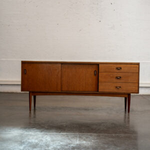 able astro, tables gigognes, table en teck, rotin vintage, table Gplan, table fishtail