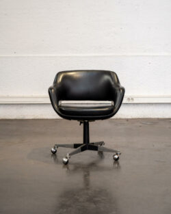 able astro, tables gigognes, table en teck, rotin vintage, table Gplan, table fishtail