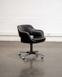 able astro, tables gigognes, table en teck, rotin vintage, table Gplan, table fishtail