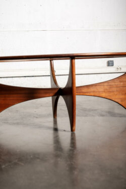 thonier, chaise bistrot, commode vintage, commode jiroutek, rotin vintage, bibliothèque vintage, fauteuil boomerang, meuble de campagne