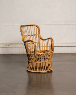 chaise longue vintage, bibliothèque vintage, fauteuil vintage, rotin vintage, table à rallonges, commode vintage, enfilade, table de ferme