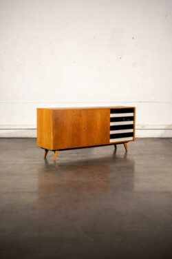 commode jiroutek, commode vintage, enfilade mézulanik, lampe vintage, armoire vintage, bibliothèque Italienne, rotin vintage