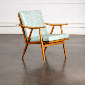 fauteuil boomerang, commode jiroutek, paravent en rotin, bibliothèque italienne, enfilade, table en teck, chaise vintage