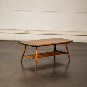enfilade anglaise, rotin vintage, table en teck, table à rallonge, bureau vintage, chaise bistrot, vaisselle italienne, vaisselle ancienne