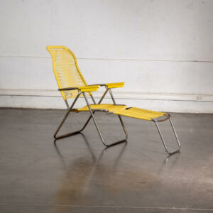 fauteuil boomerang, commode jiroutek, paravent en rotin, bibliothèque italienne, enfilade, table en teck, chaise vintage