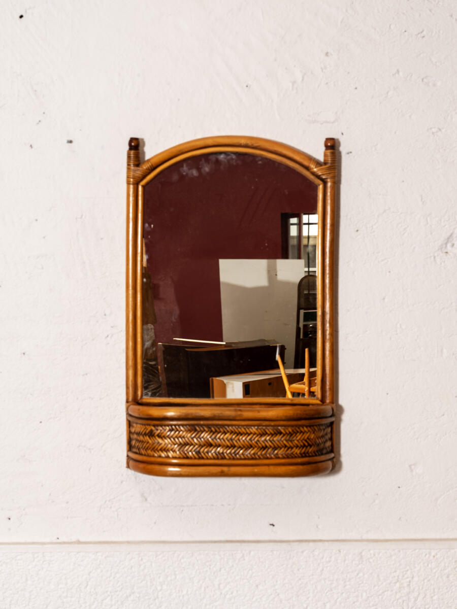 Fauteuil boomerang, enfilade vintage, table de campagne, buffet jiroutek, rotin vintage, chaise Suman, chaise vintage TON, bibliothèque vintage