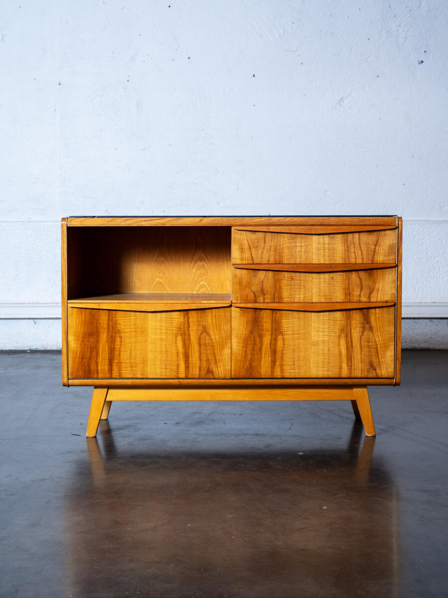 Buffet jitonna, commode jiroutek, rotin vintage, fauteuil boomerang, fauteuil suédois, bureau vintage, table à manger vintage , table à rallonge vintage, lampadaire vintage, enfilade vintage