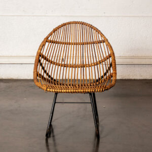 Fauteuil boomerang, enfilade vintage, table de campagne, buffet jiroutek, rotin vintage, chaise Suman, chaise vintage TON, bibliothèque vintage