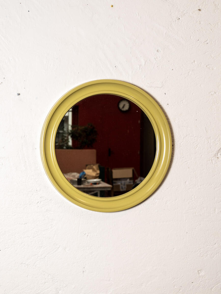 Bibliothèque Italienne, table de ferme, enfilade, rotin vintage, commode pieds compas, chaise bistrot, fauteuil EMU