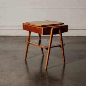 chaise tatra, chaise vintage, chaise Volak, jiroutek, commode jiroutek, enfilade jiroutek, rotin vintage, chevet vintage, fauteuil boomerang, commode vintage, table Halabala