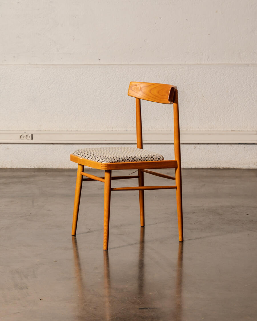 chaise tatra, chaise vintage, chaise Volak, jiroutek, commode jiroutek, enfilade jiroutek, rotin vintage, chevet vintage, fauteuil boomerang, commode vintage
