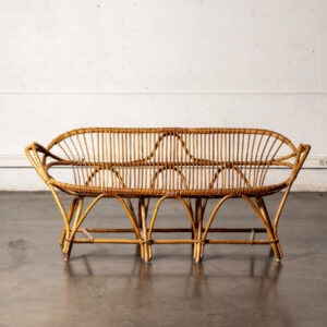 boîte à couture vintage, enfilade, commode vintage, chaise vintage, table vintage, lampe vintage, rotin vintage