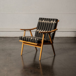 chaise tatra, chaise vintage, chaise Volak, jiroutek, commode jiroutek, enfilade jiroutek, rotin vintage, chevet vintage, fauteuil boomerang, commode vintage, table Halabala