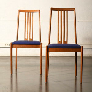 Bibliothèque vintage, miroir vintage, commode vintage, rotin vintage, fauteuil boomerang, fauteuil scandinave, porte manteau vintage, chaise vintage, table vintage, table de ferme, buffet de campagne, mobilier interlubke, chaises vintage, bureau vintage