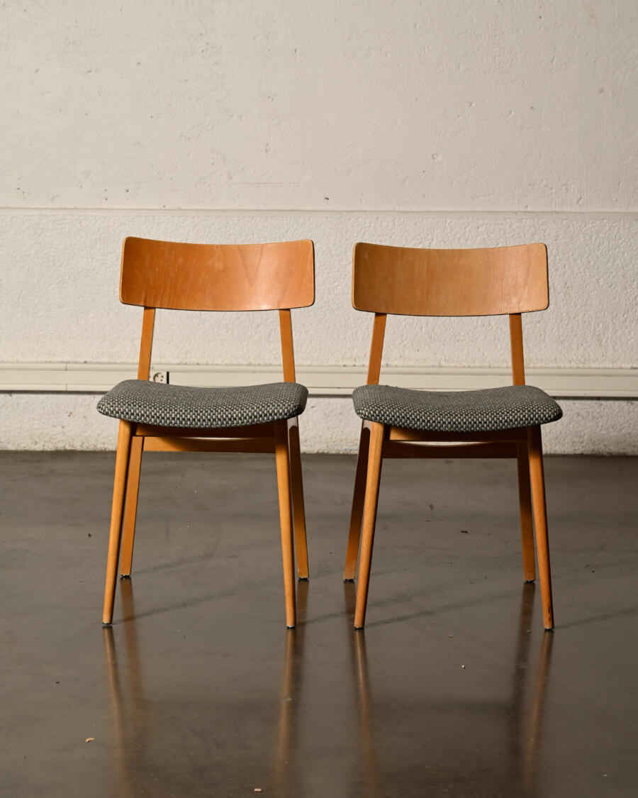 Bibliothèque vintage, miroir vintage, commode vintage, rotin vintage, fauteuil boomerang, fauteuil scandinave, porte manteau vintage, chaise vintage, table vintage, table de ferme, buffet de campagne, mobilier interlubke, chaises vintage, bureau vintage