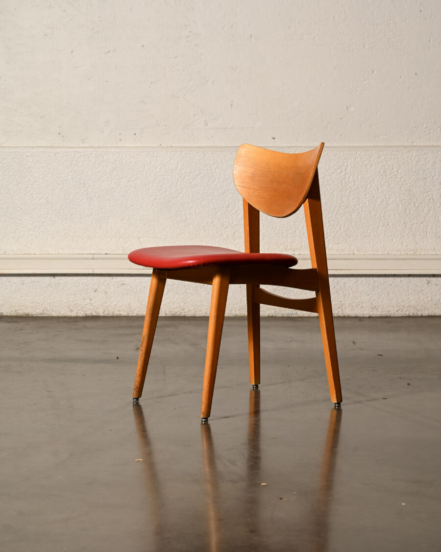 Bibliothèque vintage, miroir vintage, commode vintage, rotin vintage, fauteuil boomerang, fauteuil scandinave, porte manteau vintage, chaise vintage, table vintage, table de ferme, buffet de campagne, mobilier interlubke, chaises vintage, bureau vintage