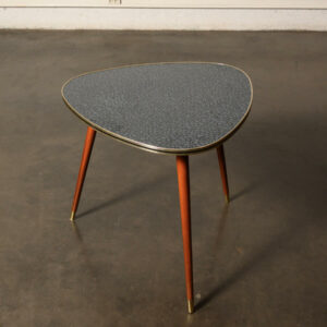 bibliothèque Italienne, table à manger vintage, rotin vintage, meuble HIFI vintage, enfilade vintage, chaise vintage, buffet jiroutek, fauteuil boomerang