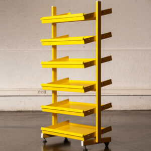 buffet de campagne, enfilade, commode en rotin, chevet, table de nuit vintage, table à abattants, canapé scandinave, tables gigognes